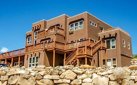 Slot Canyons Inn Bed & Breakfast เอสคาลานเท Exterior photo