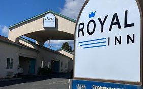 Royal Inn วัตสันวิลล์ Exterior photo