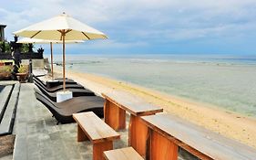 Pradana Beach Inn Luxury Batununggul Exterior photo