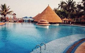 Senegambia Beach Hotel เซเรคุงดา Exterior photo