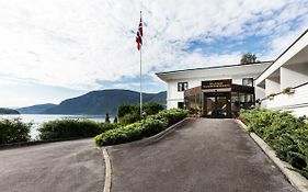 Olden Fjordhotel Exterior photo