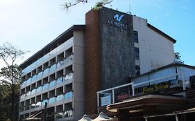 โรงแรม เลอ โมเน่ต์ Baguio City Exterior photo