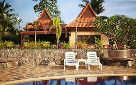 Family-Friendly House, A Few Steps From The Pool And Close To The Ocean. Villa แม่พิมพ์ Exterior photo