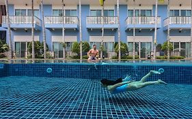 Blu Marine Hua Hin Resort And Villas Exterior photo