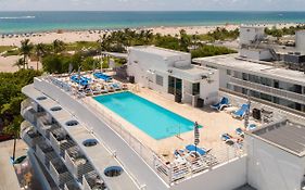 Ocean Drive Apartments With Rooftop Pool, South Beach, Miami ไมอามีบีช Exterior photo