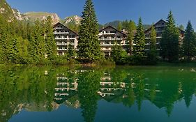 Hotel Lago Di Braies ไบรยัส Exterior photo