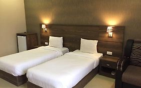 Primer Hotel เยเรวาน Room photo