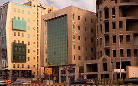 Mabet Al Tahlia Hotel Apartments เจดดาห์ Exterior photo