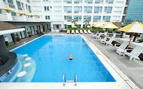 เควสต์ โฮเต็ล แอนด์ คอนเฟอเรนซ์ เซ็นเตอร์ เซบู Hotel Cebu Exterior photo