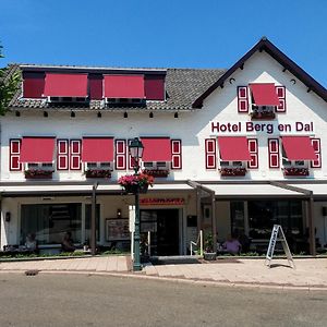 Hotel Berg En Dal เอเพน Exterior photo