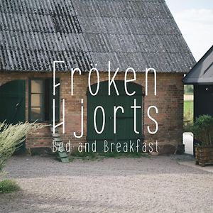 Froeken Hjorts Bed And Breakfast โฮกานาส Exterior photo