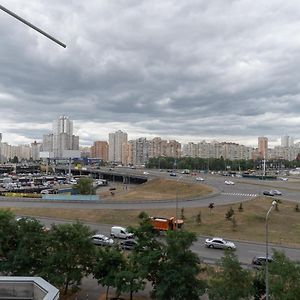 Comfortnaya Quartira Na Metro Osokorki เคียฟ Exterior photo