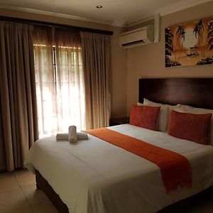 Fairview Bed And Breakfast - Double Bedroom 4 เดอร์บัน Exterior photo