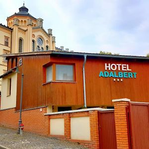 Hotel Adalbert Szent Gyoergy Haz เอสแตร์กอม Exterior photo