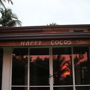Happy Cocos Beach House วาสกาดูวา Exterior photo