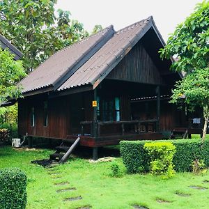 Baan Maikhiangphu Wang Nam Khiao Hotel นครราชสีมา Exterior photo