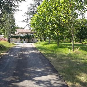 Gite De Beausoleil Bed & Breakfast La Romieu Exterior photo