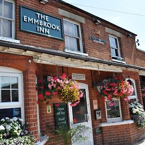 The Emmbrook Inn Hotel วอกิงแฮม Exterior photo