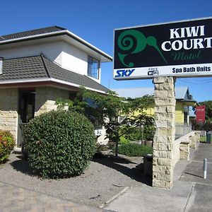 Kiwi Court Motel ฮาเวรา Exterior photo