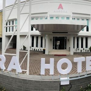 Aurora Hotel Siliwangi จิเรบอน Exterior photo