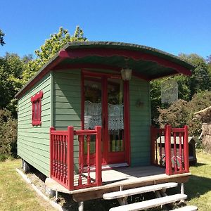 Roulotte Coin De Nature Bed & Breakfast ลันยง Exterior photo