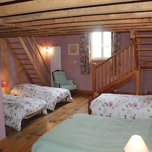 Comme Un Coq En Pate Bed & Breakfast Bourg-le-Comte Exterior photo