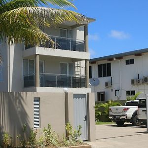 Fiji Home Apartment Hotel ซุวา Exterior photo