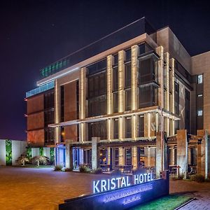 Hotel Kristal ฟอคชานิ Exterior photo
