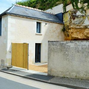 Gite Atypique Troglodytique, Calme, Proche De La Loire, Tout Inclus, Avec Cour Privative Et Garage - Fr-1-381-280 Villa Savonnieres Exterior photo