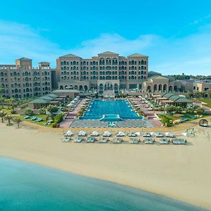 Royal Saray Resort มานามา Exterior photo