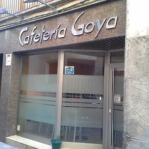 Hostal Cafeteteria Goya บาร์บัสโตร Exterior photo