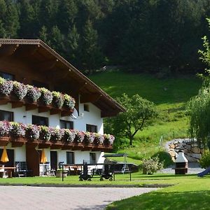 Pitztal Ferienwohnungen ซังคท์เลออนฮาร์ด อิม พิทซ์ทัล Exterior photo