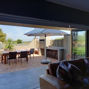 Modern Spacious Home In Heart Of Cape Winelands ซัมเมอร์เซ็ต เวสต์ Exterior photo
