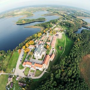 Pokamedulski Klasztor W Wigrach Hotel วิกรี Exterior photo