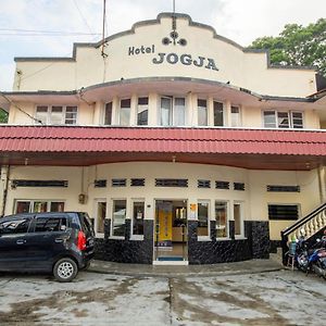 Hotel Jogja บูกิตติงกี Exterior photo