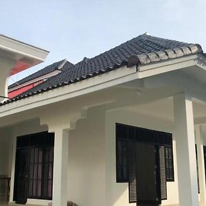 Reddoorz Near Politeknik Negeri Lampung Hotel บันดาร์ ลัมปุง Exterior photo