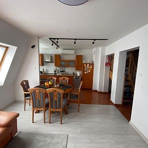 Apartament Dwupoziomowy - Klimatyzacja Apartment สวูพสค์ Exterior photo