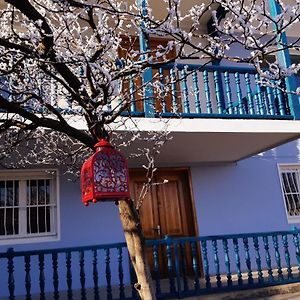 Guest House "Old House" เทลาวี Exterior photo