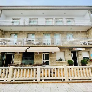 Hostal Eden Hotel เรโวลตา Exterior photo