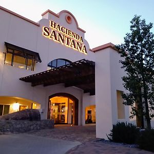 Hotel Hacienda Santana เตกาเต Exterior photo
