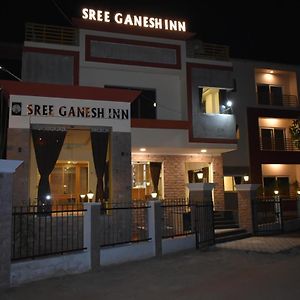 Sree Ganesh Inn ปัลนี Exterior photo