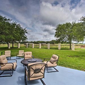 Big Barrels Ranch With Porch, Gas Grill And Views! Villa Pilot Point Exterior photo