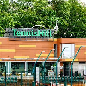 Tennishill ฮาวิรอฟ Exterior photo