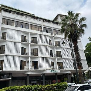 Hotel Rizzo กวายากิล Exterior photo