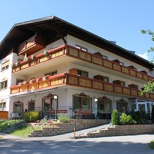 Hotel Garni Waldhof - Wohlfuehlen Am Lech ชตันซาค Exterior photo