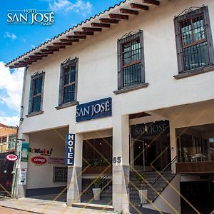 Hotel San Jose Plaza Coatepec โกอาเตเปก Exterior photo