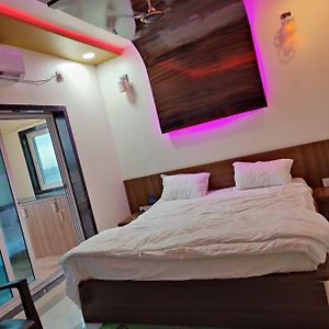 Hotel Sardar Rooms Garudeshwar Exterior photo