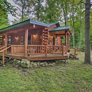 Updated Manistique Log Cabin, Yard And Fire Pit Villa Exterior photo