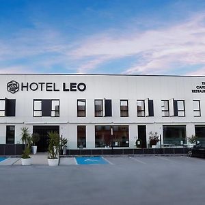 Hotel Leo โมเนสเตริโอ Exterior photo