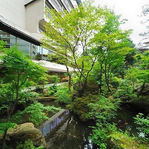 สึกิโอกะ โฮเต็ล Hotel Kaminoyama Exterior photo